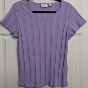 D & Co lavender short sleeve textured top #217